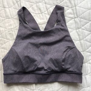 Lululemon sports bra